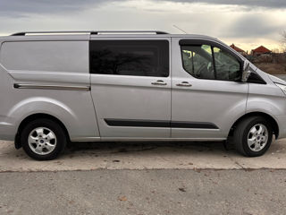 Ford Transit custom foto 2