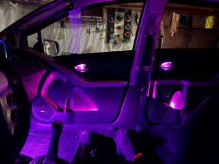 Toyota Yaris фото 9