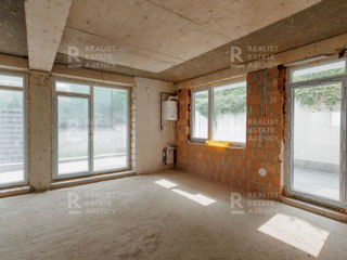 Vânzare, townhouse, 2 nivele, 5 camere, strada Anton Crihan, Centru foto 2