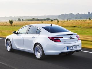 Opel Insignia foto 2