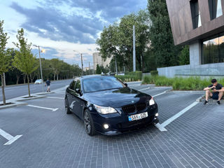 BMW 5 Series foto 10