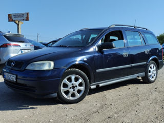 Opel Astra foto 1