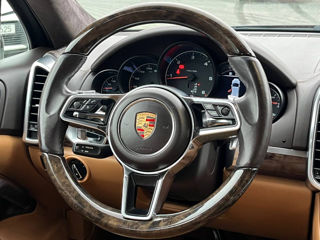 Porsche Cayenne foto 9