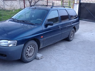 Ford Escort foto 0