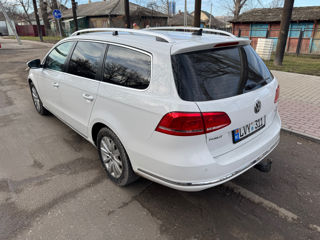 Volkswagen Passat foto 4