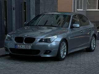 BMW 5 Series foto 5