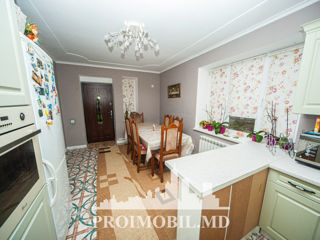 Spre vânzare casă 180 mp + teren 750 mp, în Măgdăcești! foto 3