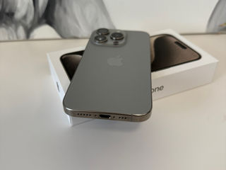 Apple iPhone 15 Pro Natural Titanium 128 GB foto 5