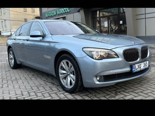 BMW 7 Series foto 3