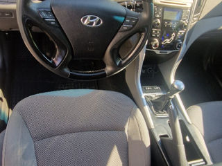 Hyundai Sonata foto 2