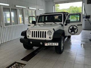 Jeep Wrangler foto 6