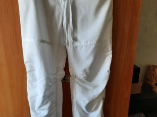 Спортивные  штаны, светлые  джинсы(стренч), размер  м -по 100леев.
