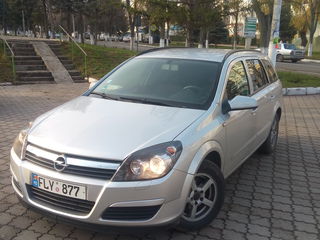 Opel Astra foto 1