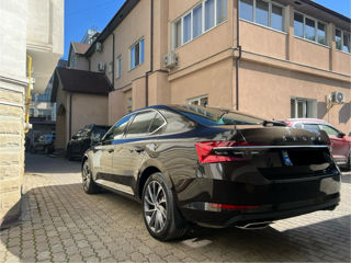 Skoda Superb foto 2