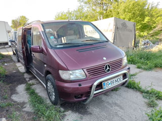 Mercedes Vito foto 2