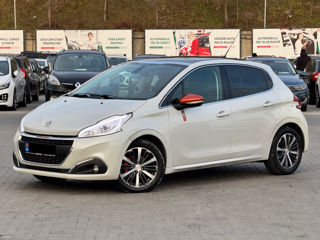 Peugeot 208 foto 3