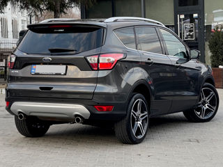 Ford Kuga foto 3