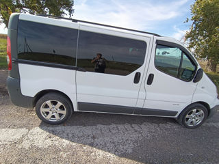 Renault Trafic foto 2