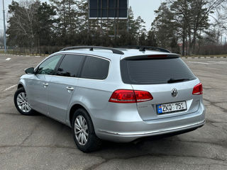 Volkswagen Passat foto 4