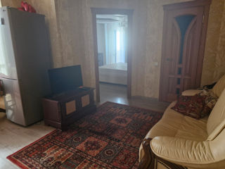 Apartament cu 2 camere, 62 m², Centru, Chișinău foto 3