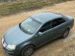 Volkswagen Jetta foto 5