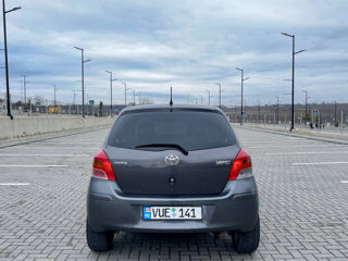 Toyota Yaris foto 6