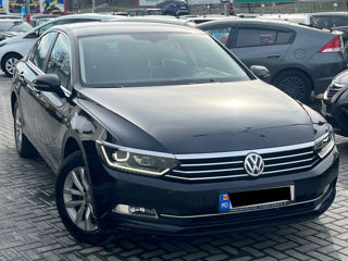 Volkswagen Passat foto 3