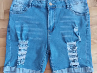 Pantaloni scurti 1)Denim original 42. 50 lei2) L/XL 50 lei. 3)XL 50 lei.4) 40 lei foto 2