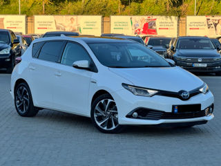 Toyota Auris foto 1