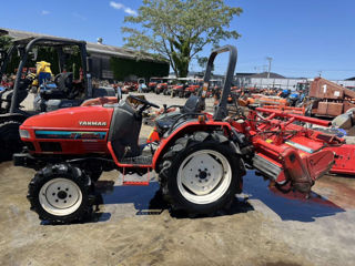 Tractor Japonez Yanmar  AF 224 S (24.3 c.p.) foto 4