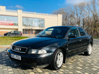 Audi A4 foto 3