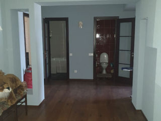 Apartament cu 3 camere, 100 m², Ciocana, Chișinău foto 3