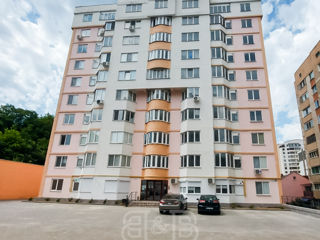 Apartament cu 2 camere, 107 m², Sculeni, Chișinău foto 2