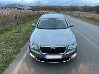 Skoda Superb foto 1