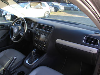 Volkswagen Jetta foto 7