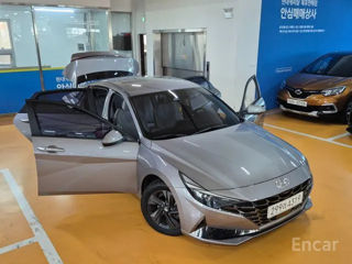 Hyundai Avante foto 6