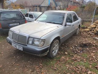 Piese Mercedes-Benz C 180 . W 124 . S 220 foto 4