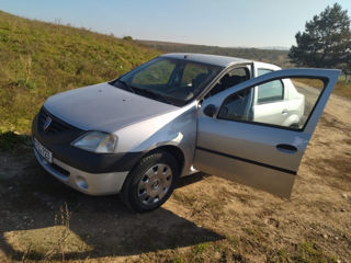 Dacia Logan foto 2