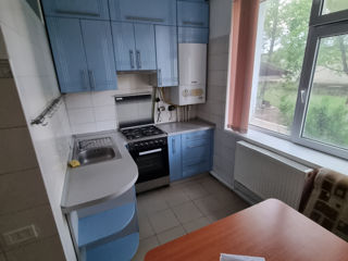 Apartament cu 2 camere, 42 m², Centru, Edineț