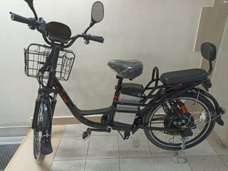 Электровелосипед двухместный Manlima