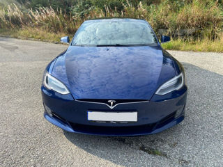 Tesla Model S foto 2