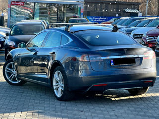 Tesla Model S foto 5