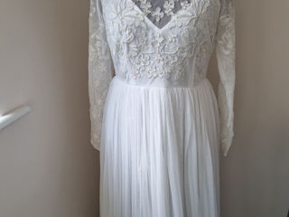 Se vinde rochie de mireasă , mărime 38(M)stare nouă! foto 4