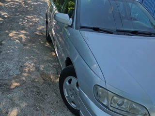 Opel Omega foto 3