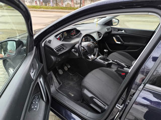 Peugeot 308 foto 11