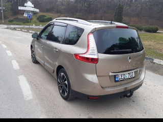 Renault Grand Scenic foto 3