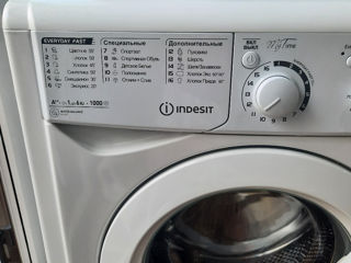 Indesit lucriaza bine foto 6