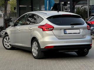 Ford Focus foto 5