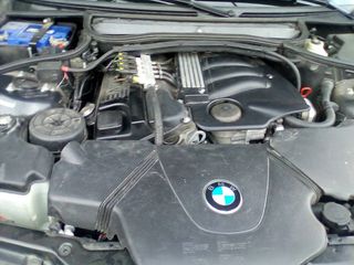 BMW 3 Series foto 2