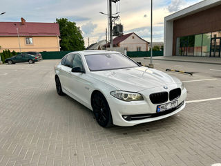 BMW 5 Series foto 7